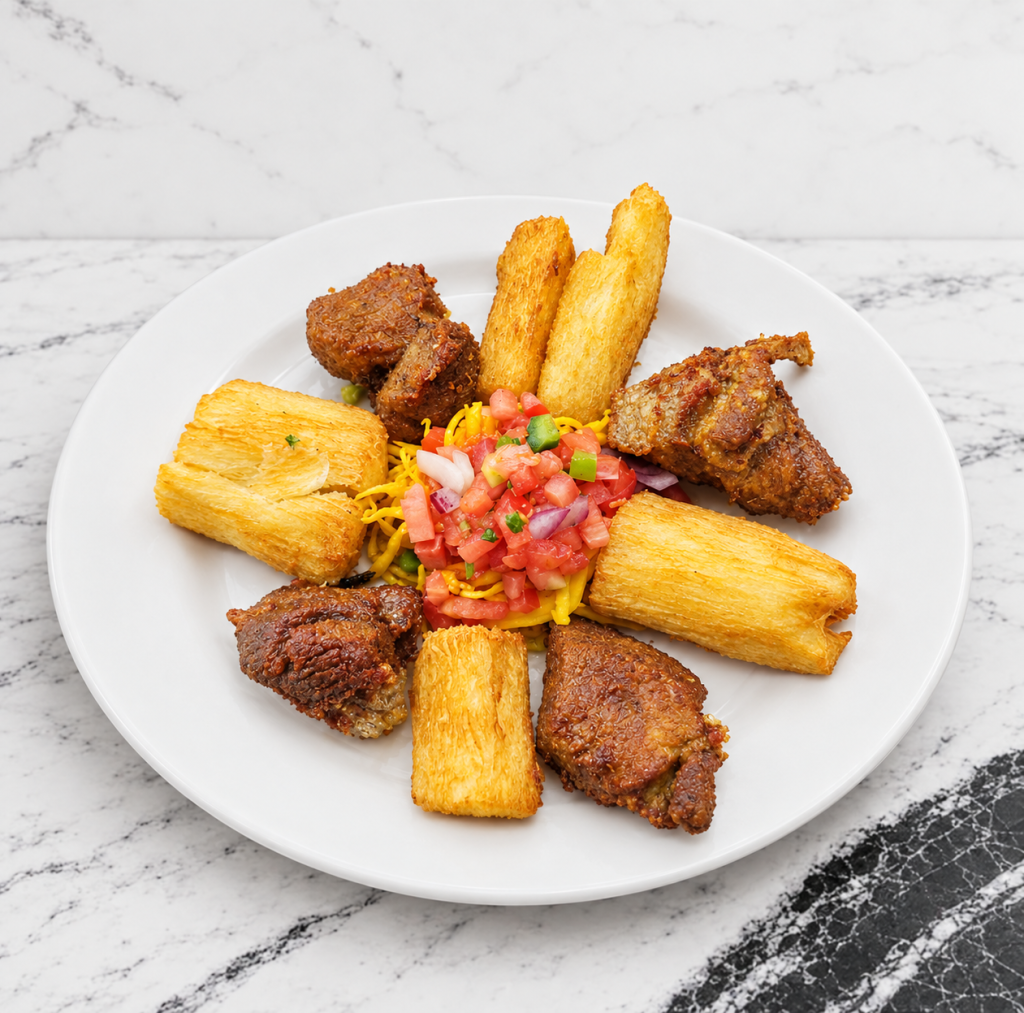 Yuca Frita con Chicharrón