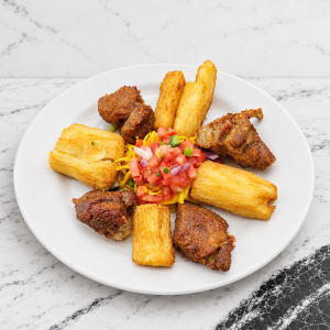 Yuca Frita con Chicharrón