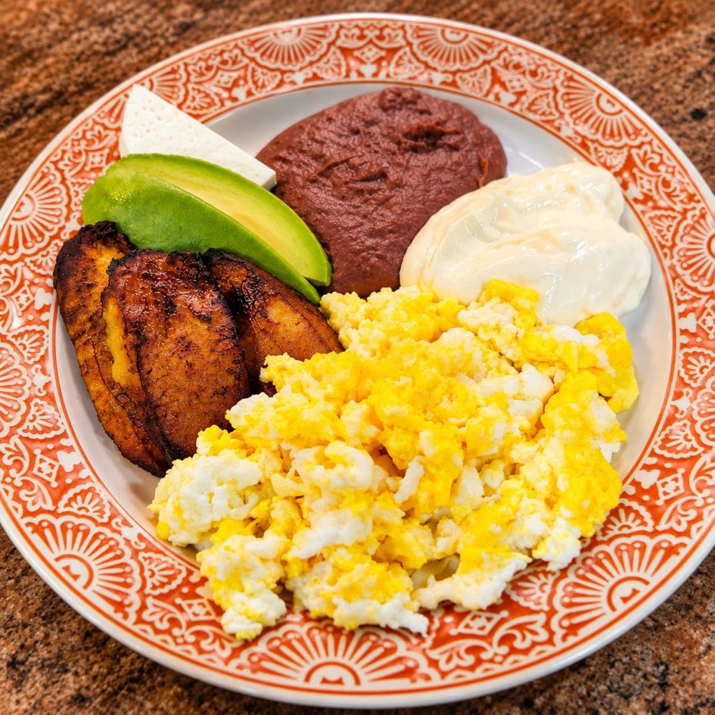 Típico Desayuno